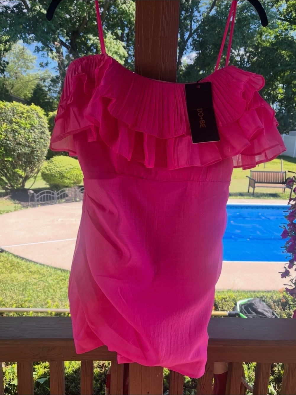 DO+BE Off Shoulder Ruffle Mini Dress Hot Pink Medium NWT Pleated Party